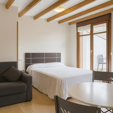 Talaimendi Apartamentuak דירה *