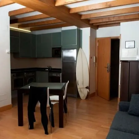 Talaimendi Apartamentuak דירה