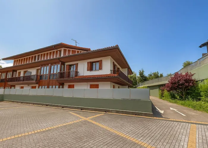 Talaimendi Apartamentuak * Zarautz