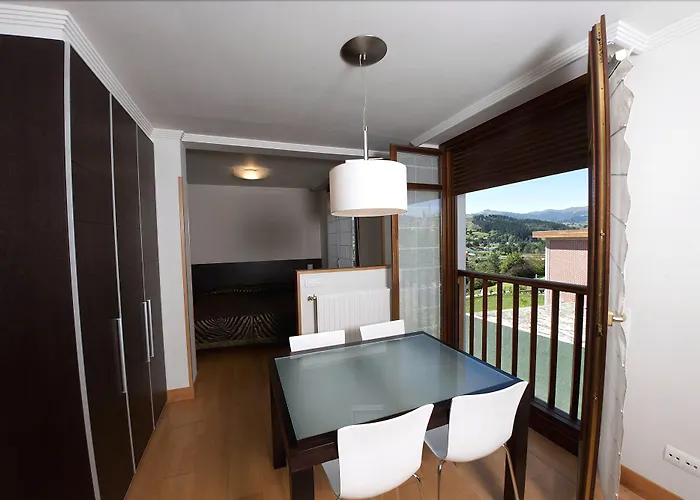 Talaimendi Apartamentuak * Zarautz