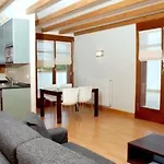 Talaimendi Apartamentuak * Zarautz