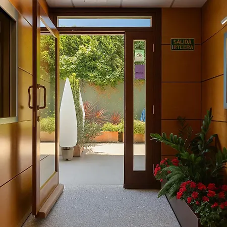 Talaimendi Apartamentuak * Zarautz