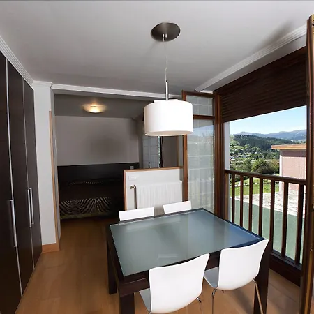 Talaimendi Apartamentuak * Zarautz